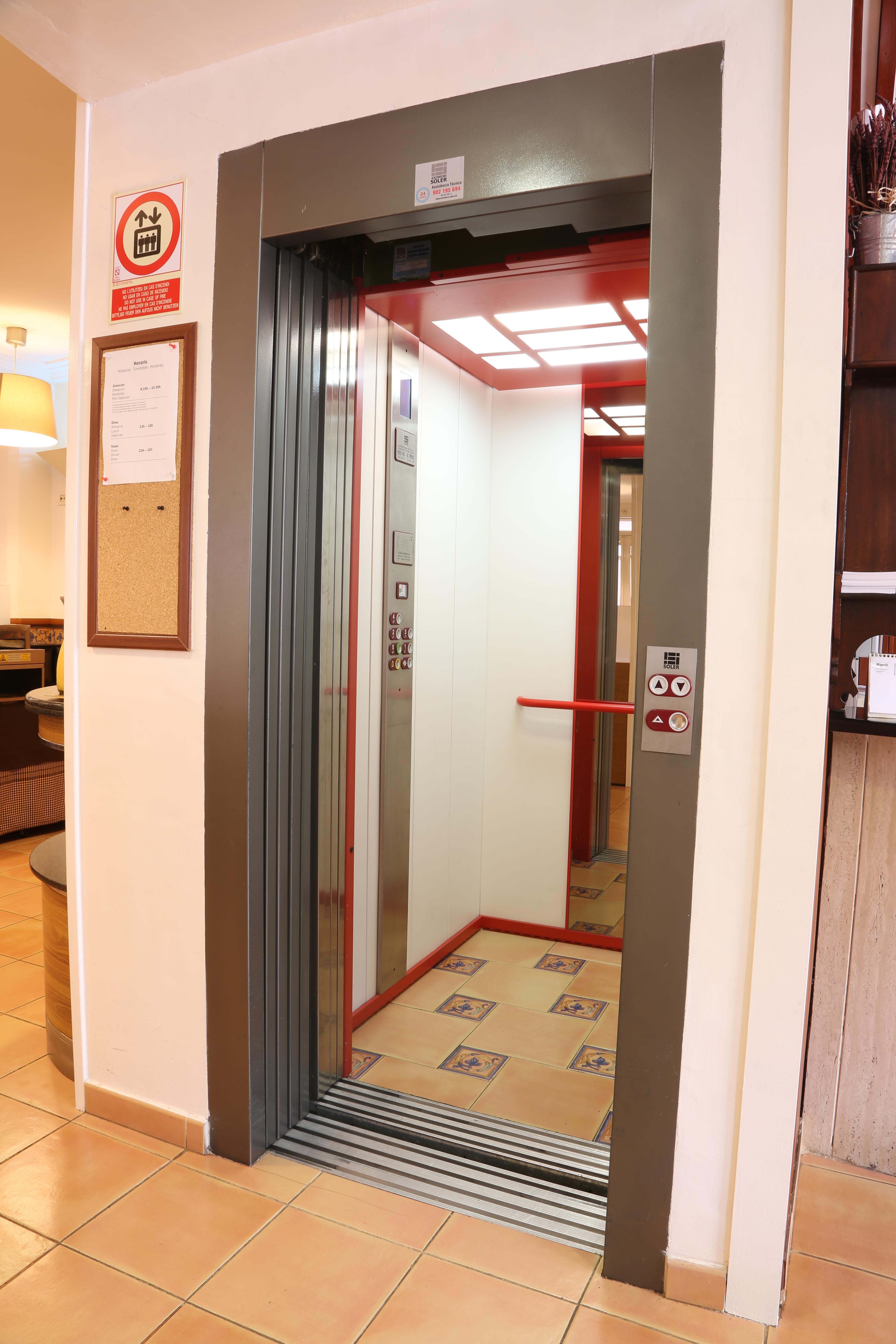 Hotel Ripoll Sant Hilari Sacalm Luaran gambar