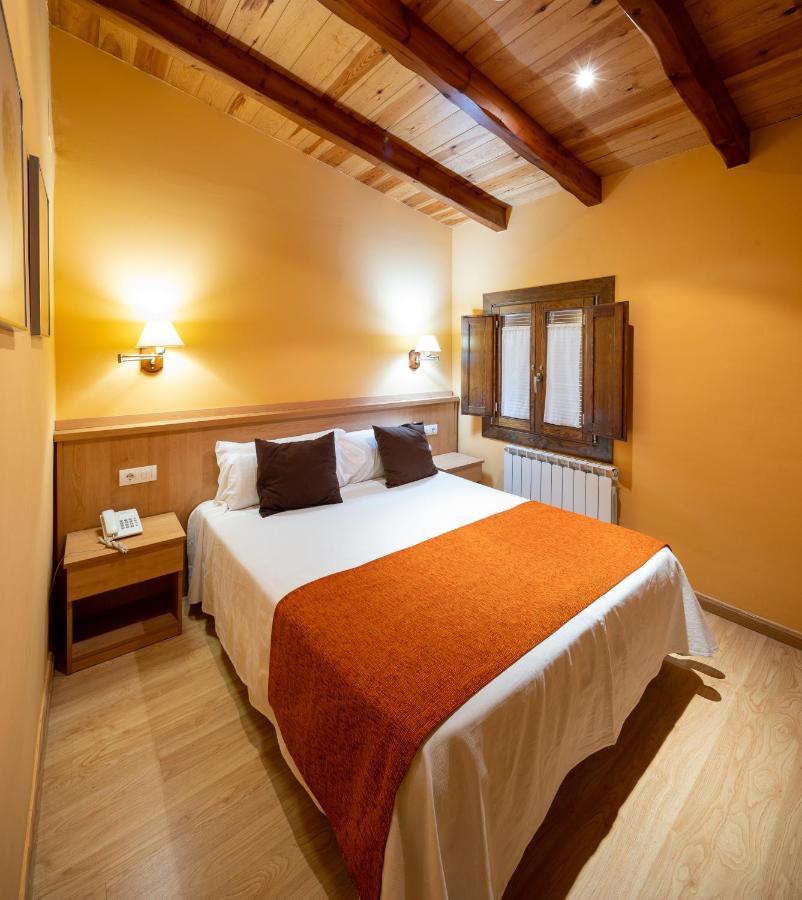 Hotel Ripoll Sant Hilari Sacalm Luaran gambar