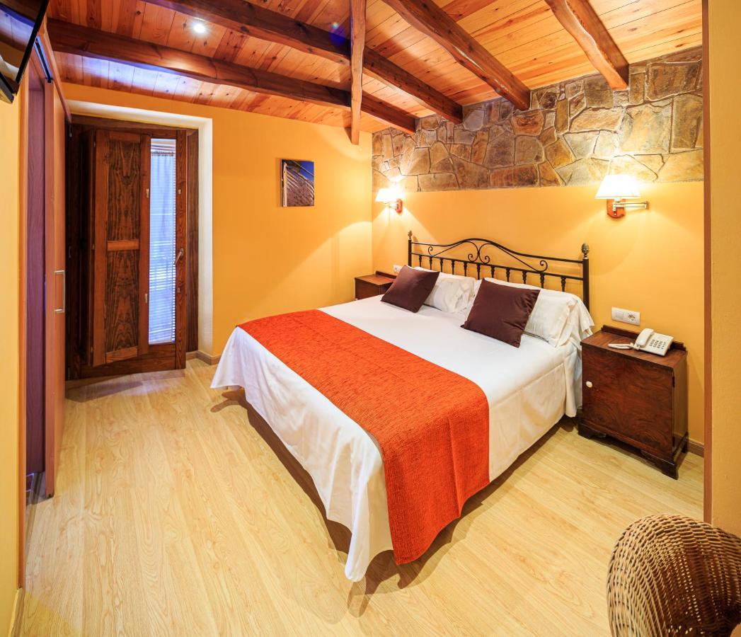 Hotel Ripoll Sant Hilari Sacalm Luaran gambar