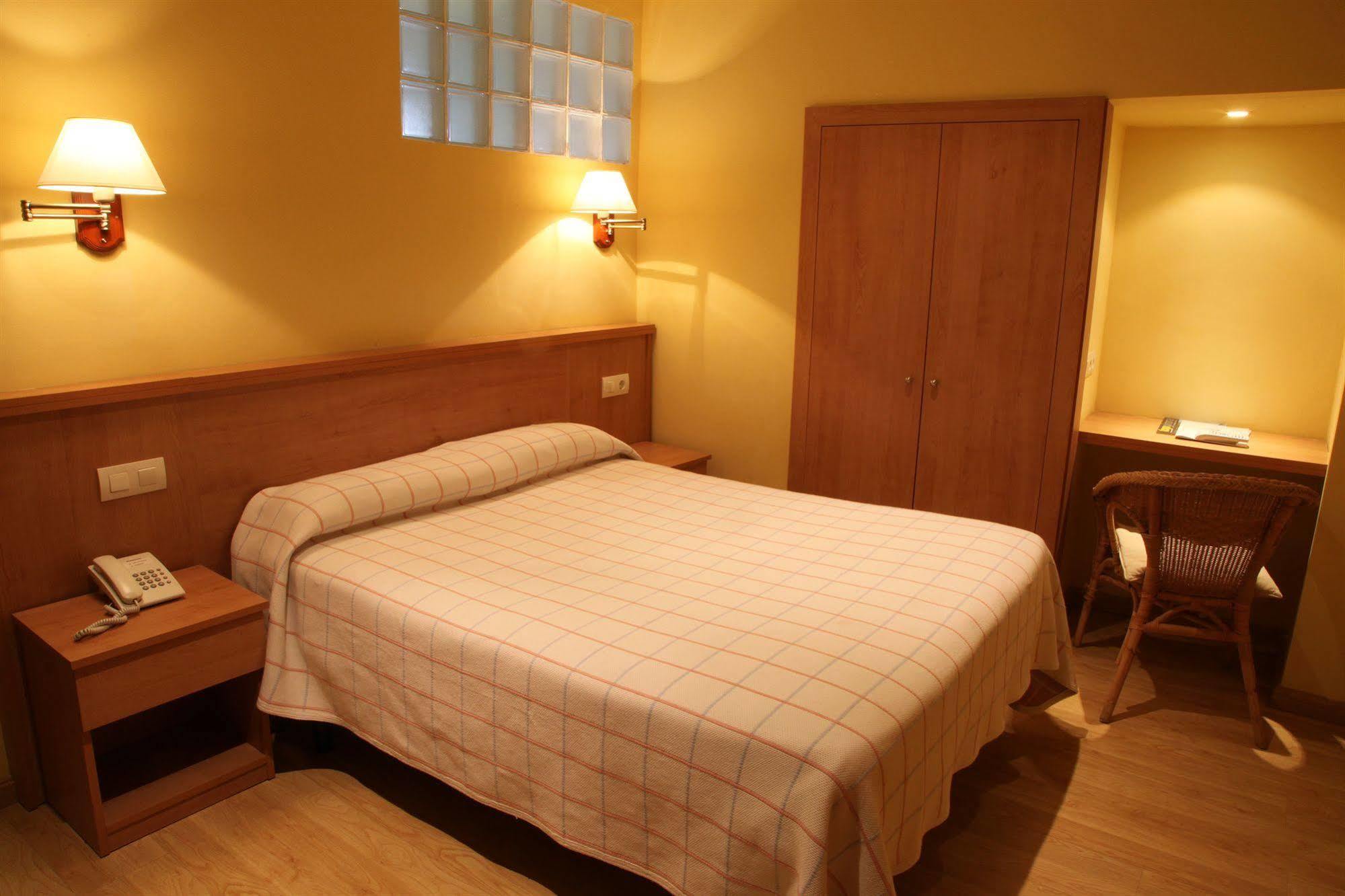 Hotel Ripoll Sant Hilari Sacalm Luaran gambar